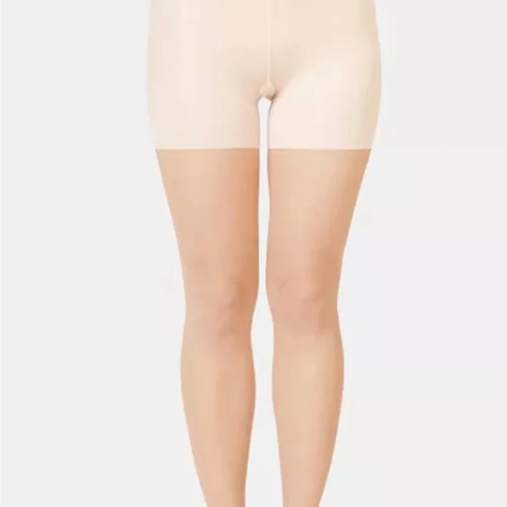 NWT SPANX Shaping Sheers size B